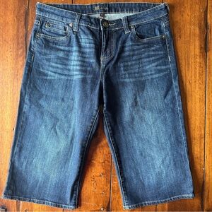 KUT Pedal Pushers / Bermuda, 16” Inseam, 10” Rise, 17” to 18” Flat Waist, Size 8